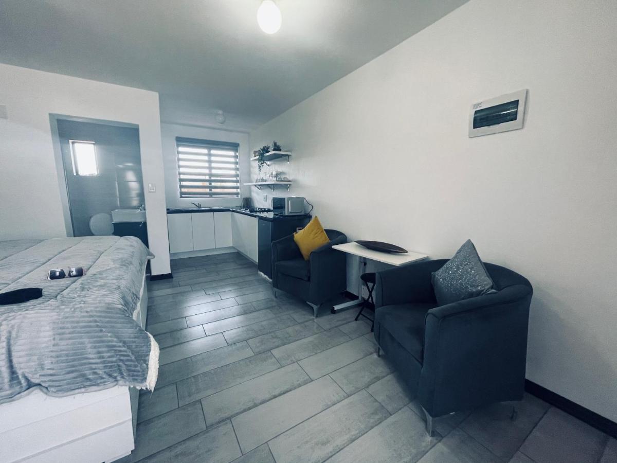 Moh Ville Guest House Масеру Экстерьер фото